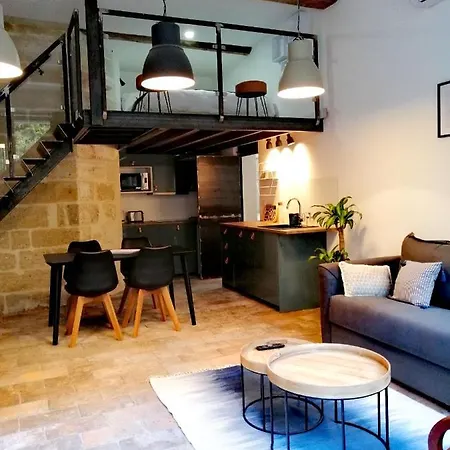 Pensjonat La Maison Grivolas Et 4*